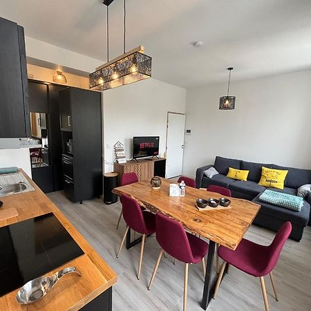 Au Coeur Du Marche, Appartement Confort, Centre-Ville Royan Eksteriør bilde