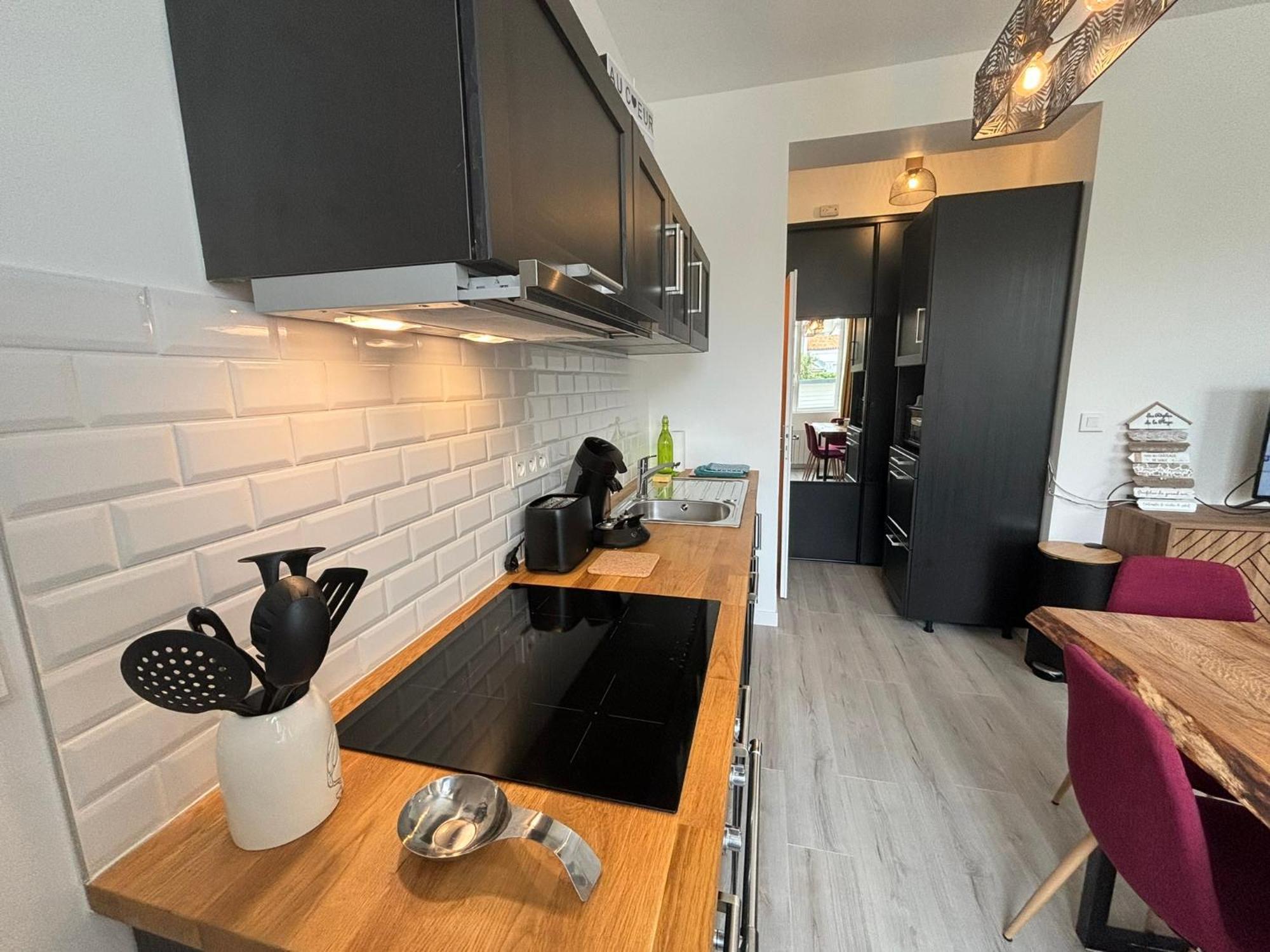 Au Coeur Du Marche, Appartement Confort, Centre-Ville Royan Eksteriør bilde