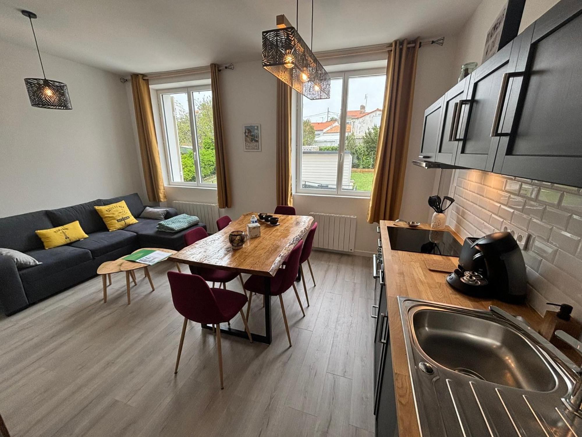 Au Coeur Du Marche, Appartement Confort, Centre-Ville Royan Eksteriør bilde